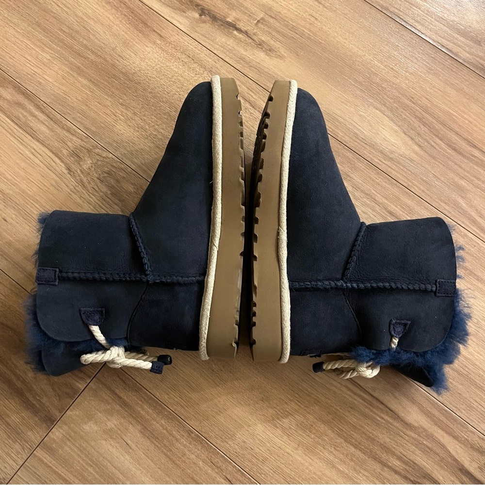 UGG AUSTRALIA Selene Boot